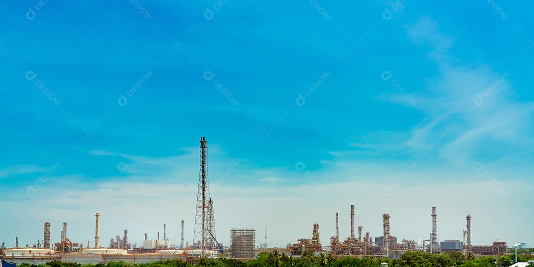 Refinaria de petróleo ou planta de refinaria de petróleo. Indústria de energia