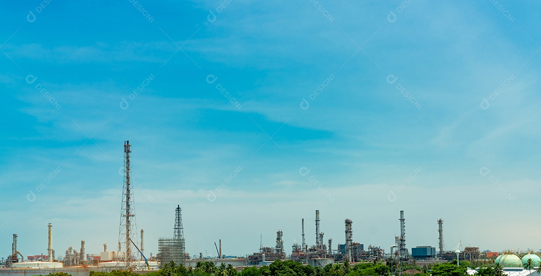 Refinaria de petróleo ou planta de refinaria de petróleo. Indústria de energia