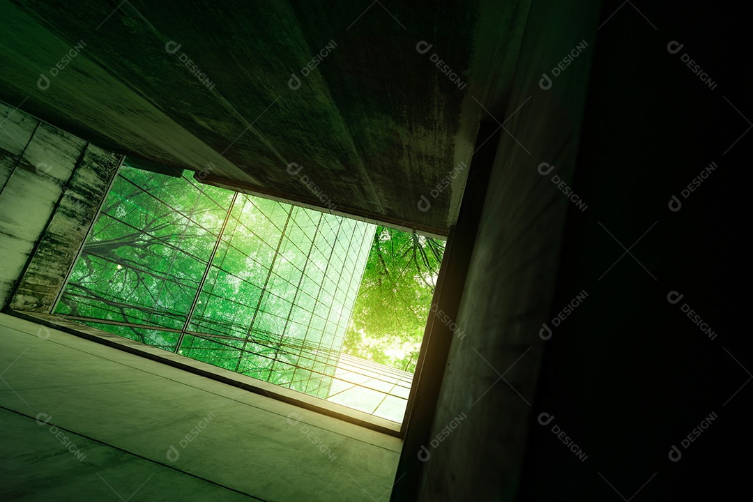 Prédio comercial sustentável. Edifício ecológico