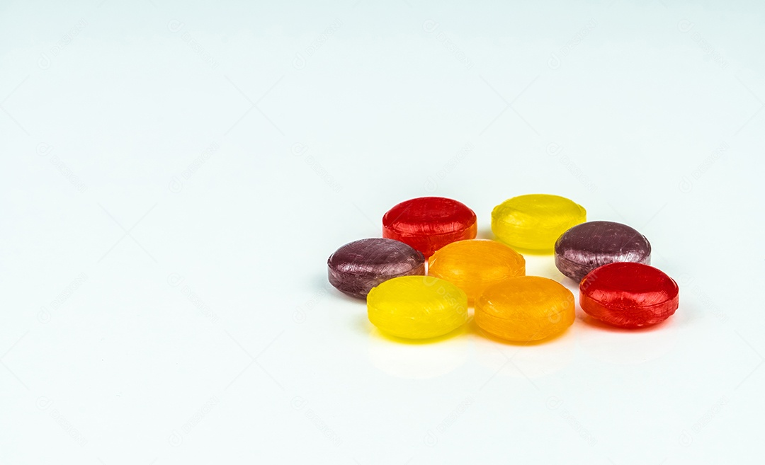 Pastilhas médicas para alívio da tosse, dor de garganta e irritação na garganta