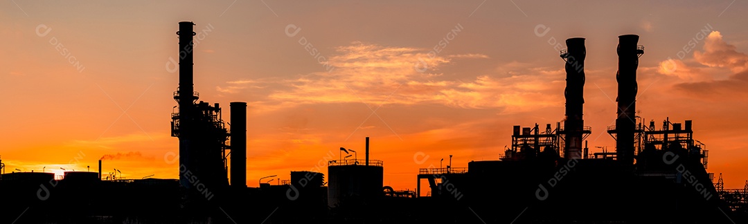 Usina elétrica de turbina a gás. Energia para a fábrica de apoio