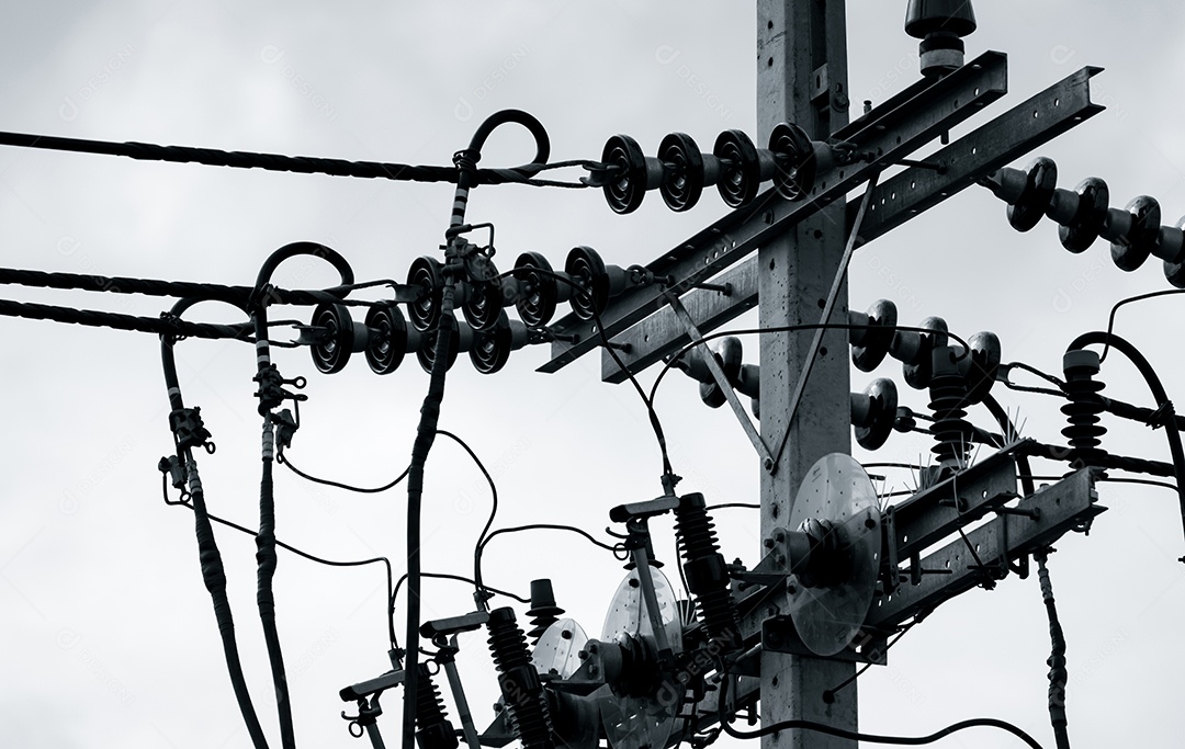 Cena preto e branco de energia elétrica trifásica para transferência
