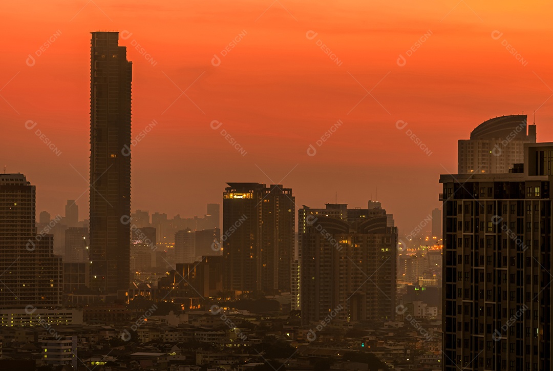 Poluição do ar em Bangkok, Tailândia. Smog e poeira fina