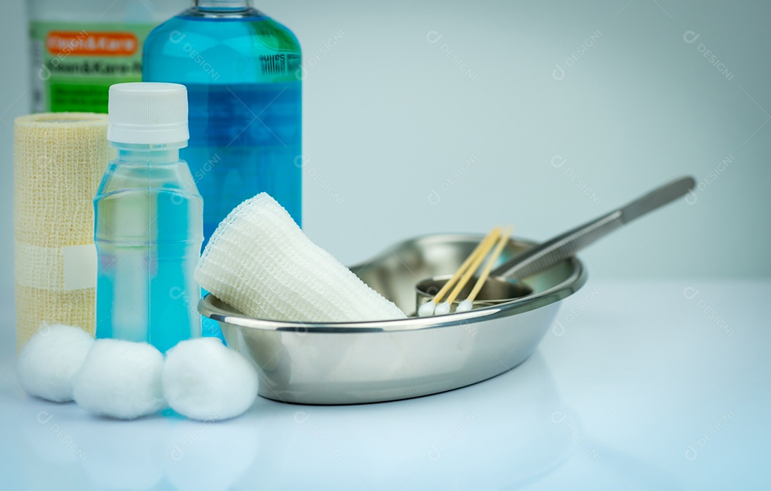 Conjunto de curativos para tratamento de feridas e placa de aço inoxidável, fórceps