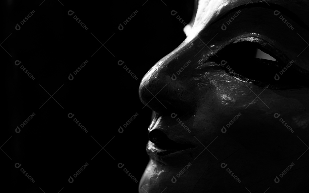 Face da estátua da mulher feita de gesso. Face da estátua da mulher