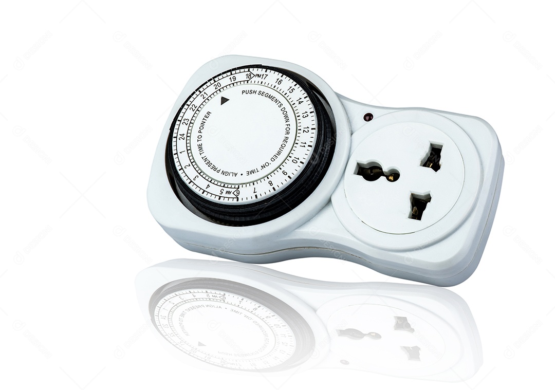 Temporizador plug-in mecânico 24 horas. Ferramentas domésticas internas. tempo de plug-in