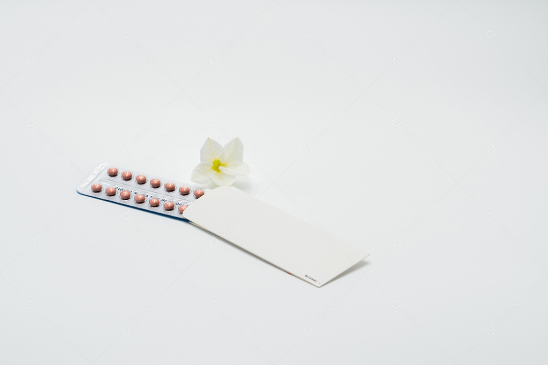 Pílulas anticoncepcionais ou pílula anticoncepcional com caixa de papel