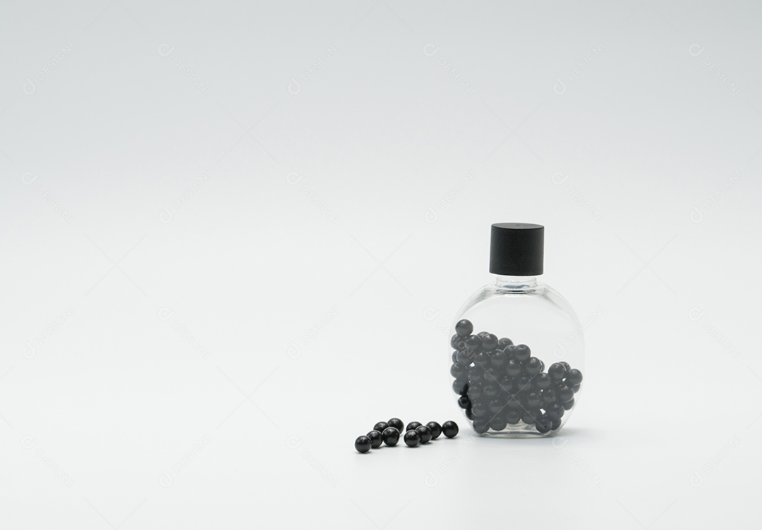 Fitoterapia tailandesa em garrafa de plástico com design moderno