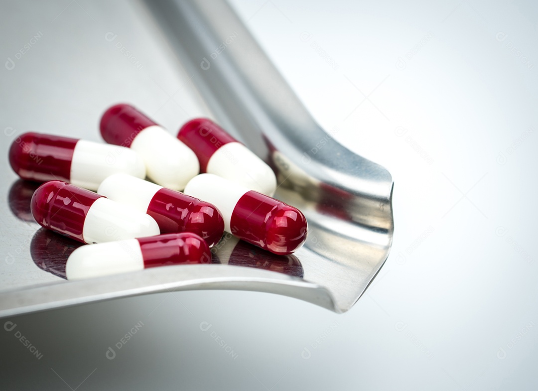 Colorido de comprimidos de cápsulas de antibióticos