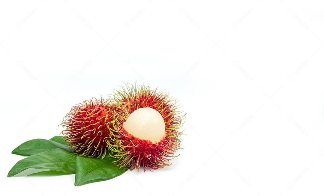 Aproximação do rambutan maduro vermelho fresco (Nephelium lappaceum)