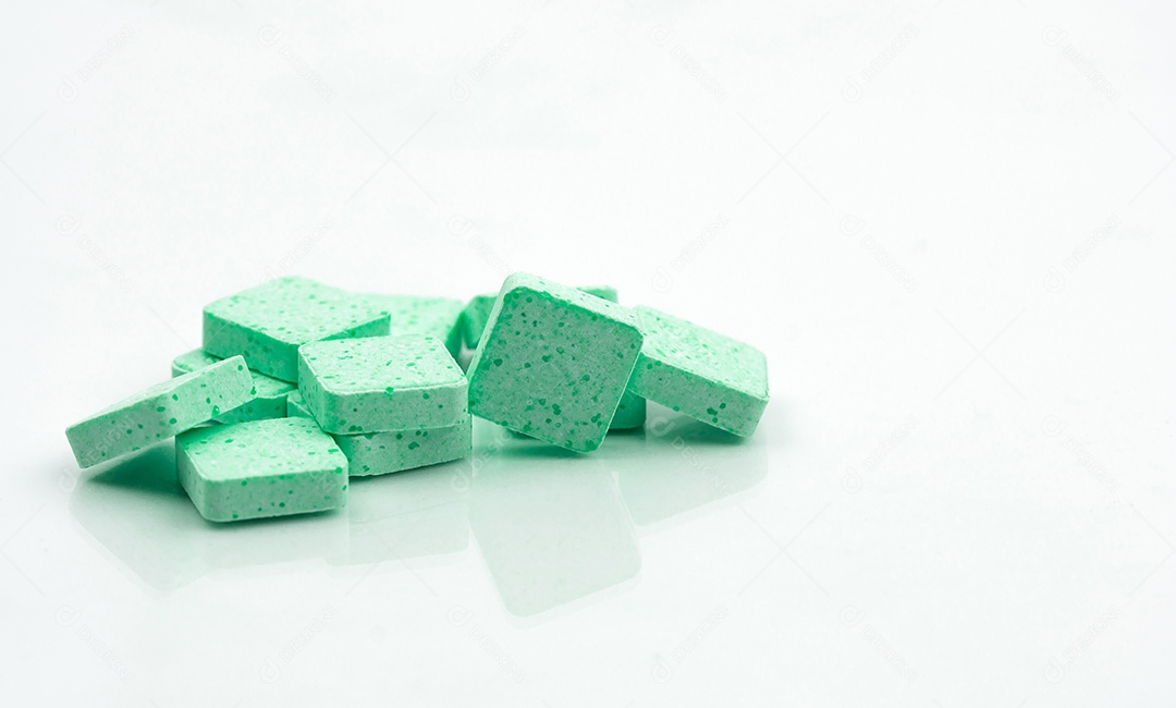 Pastilhas médicas para alívio da tosse, dor de garganta e irritação na garganta