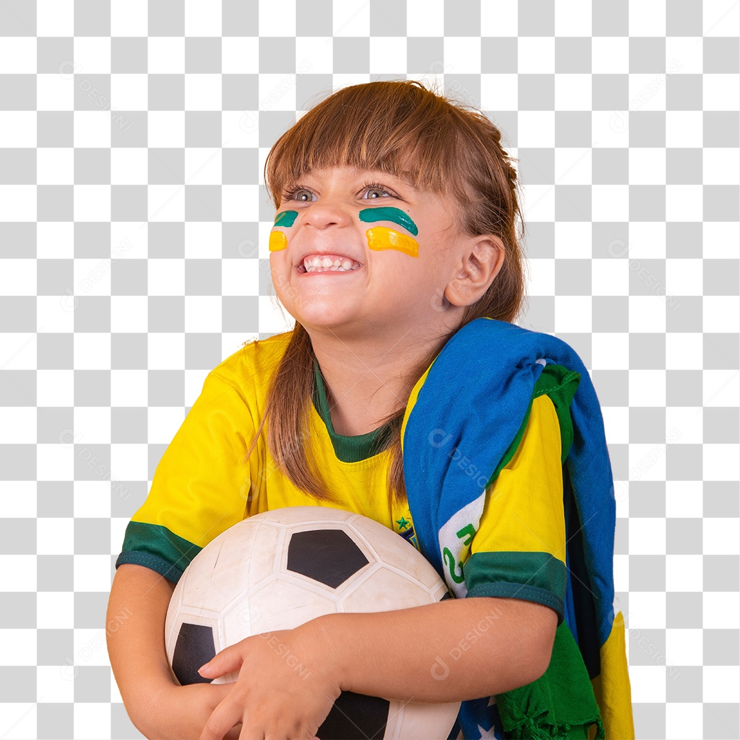 Menina loira de olhos claros vestida com camiseta do Brasil, Mine torcedora brasileira segurando uma bola de futebol