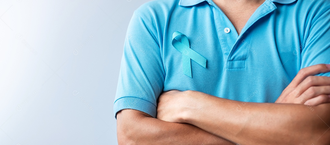 Mês de conscientização do câncer de próstata de novembro azul, homem de camisa azul