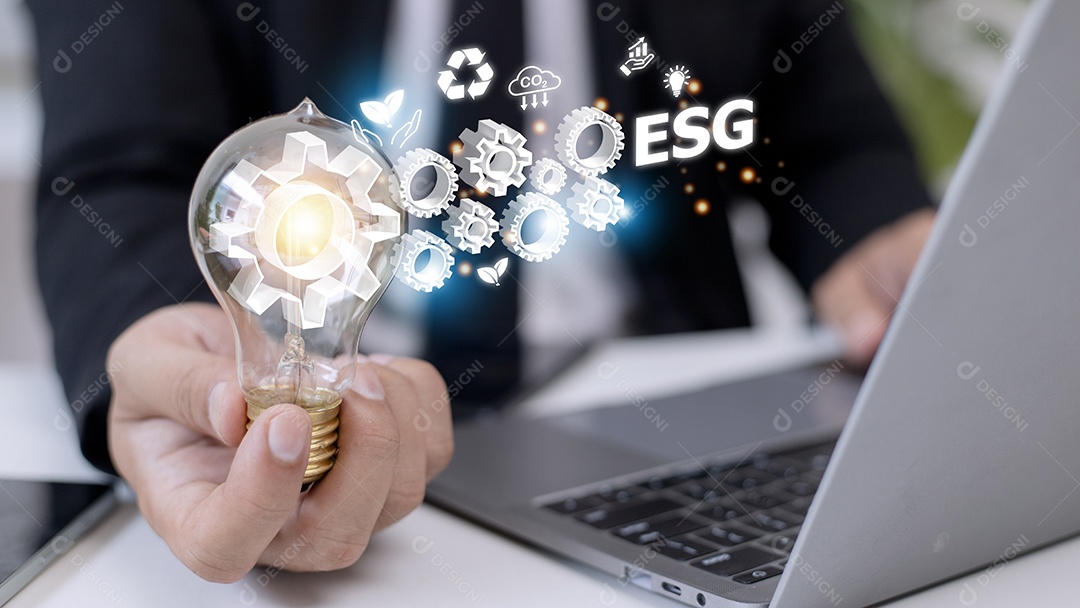 Mão de negócios clica no ícone ESG na mão para ambiental