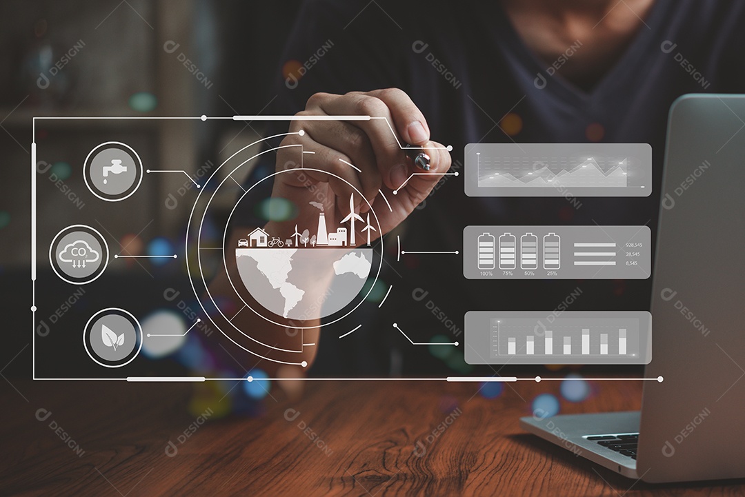 Empresário tocando a tela virtual ícone eco energia sustentável conceito de tecnologia digital de ambiente.