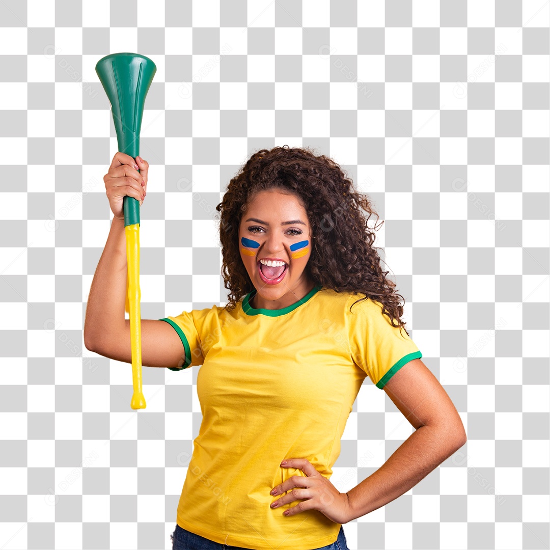 Mulher jovem torcedora brasileira segurando vuvuzela