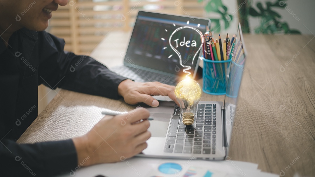 Ideia criativa Conceito de ideia e inovação Novo conceito 2022