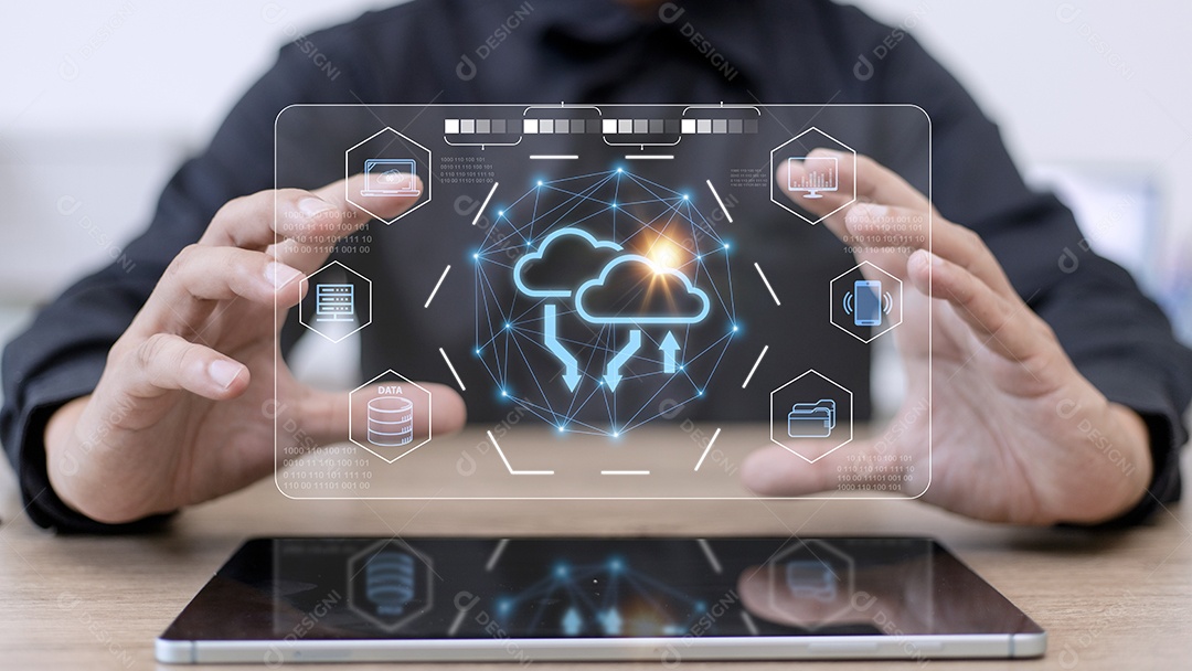 Tecnologia de computação em nuvem e armazenamento on-line para negócios de computador