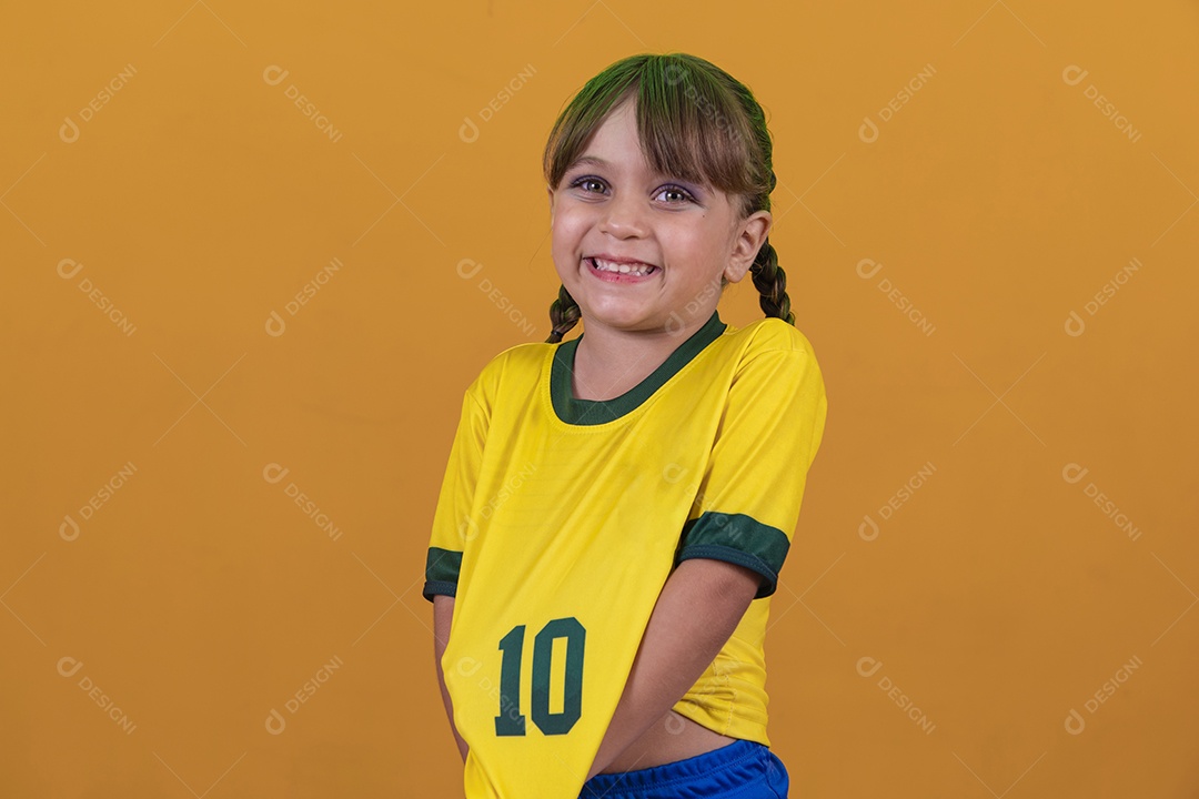 Linda menina criança torcedora brasileira