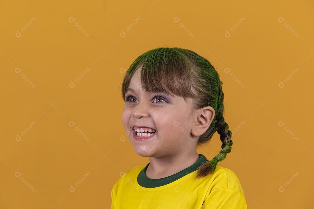 Linda menina criança torcedora brasileira