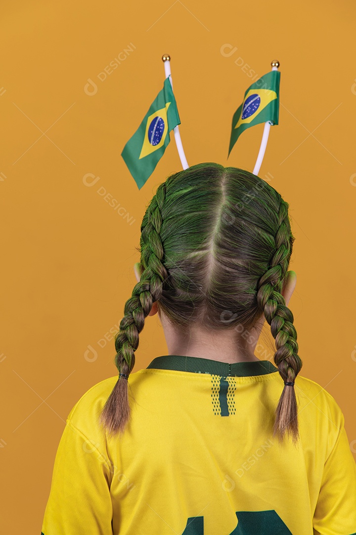 Linda menina criança torcedora brasileira