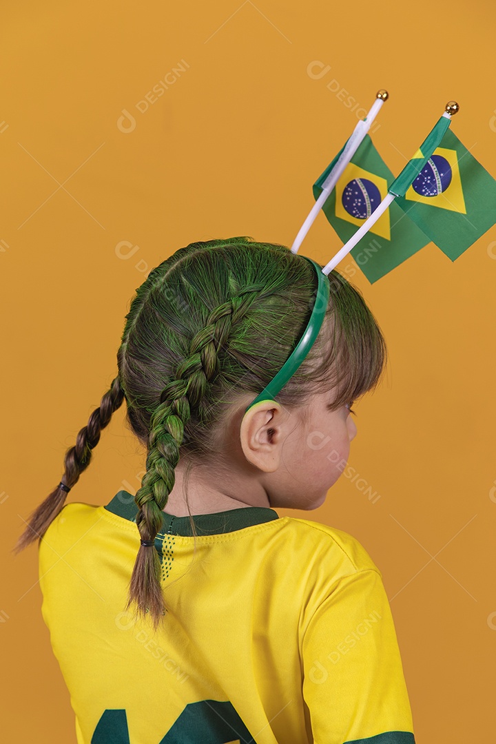 Linda menina criança torcedora brasileira