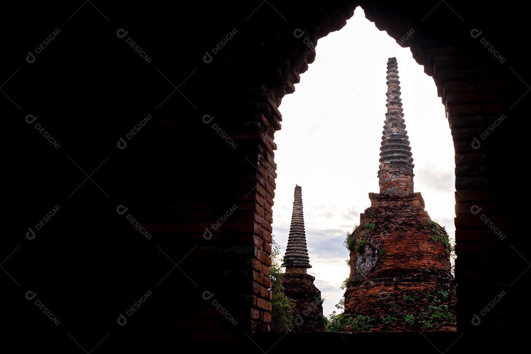 Céu azul visão de becos