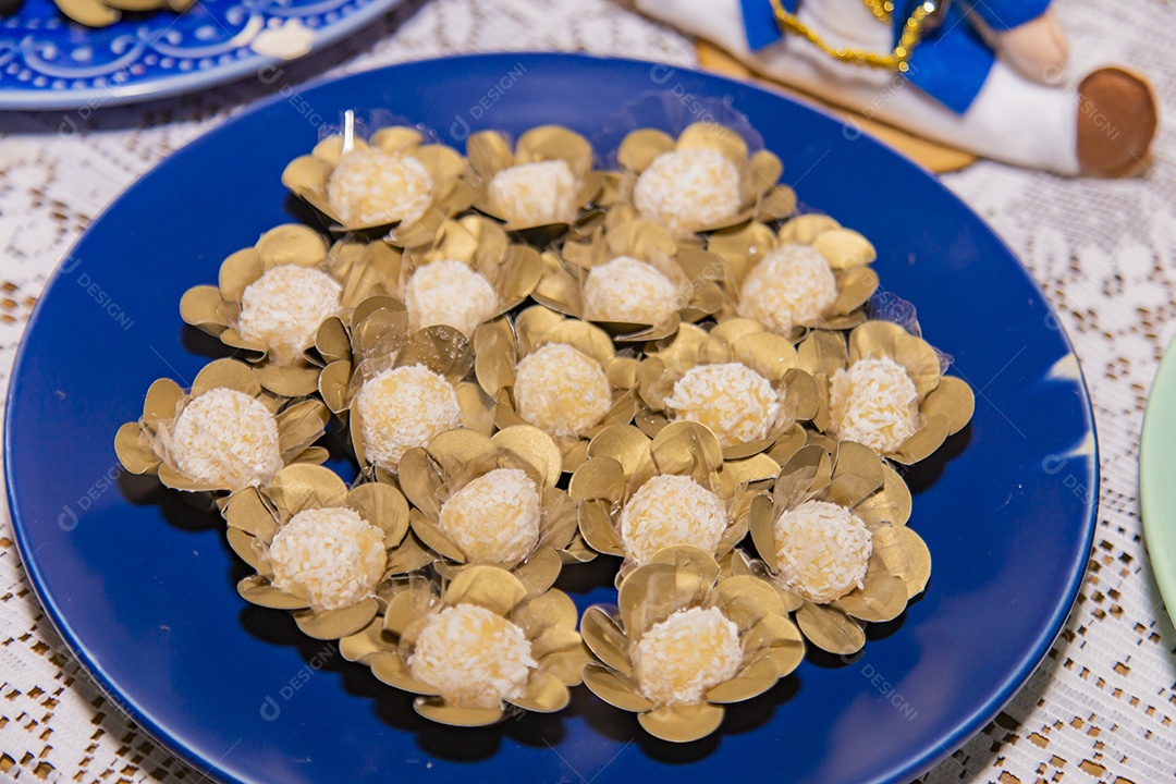 Mesa de doces comida aniversario festa