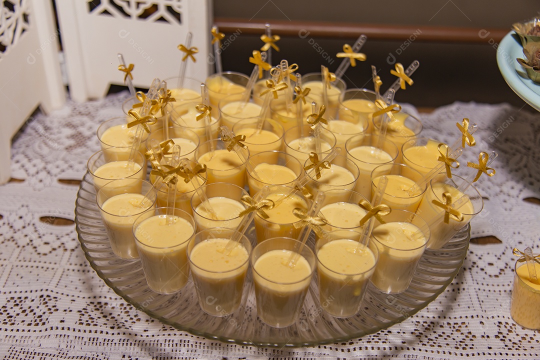 Mesa de doces comida aniversario festa