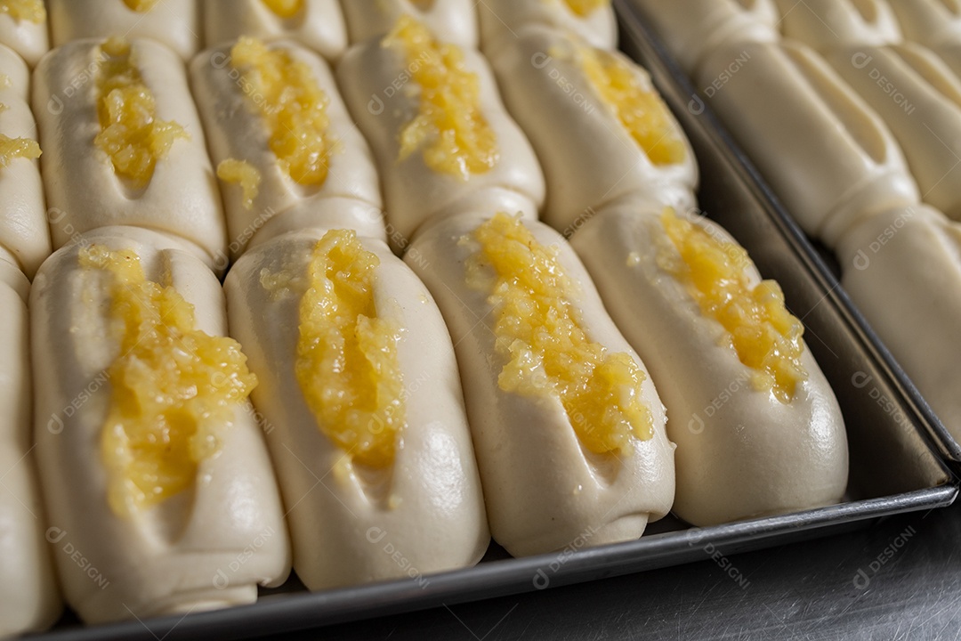 Preparação de pães recheados