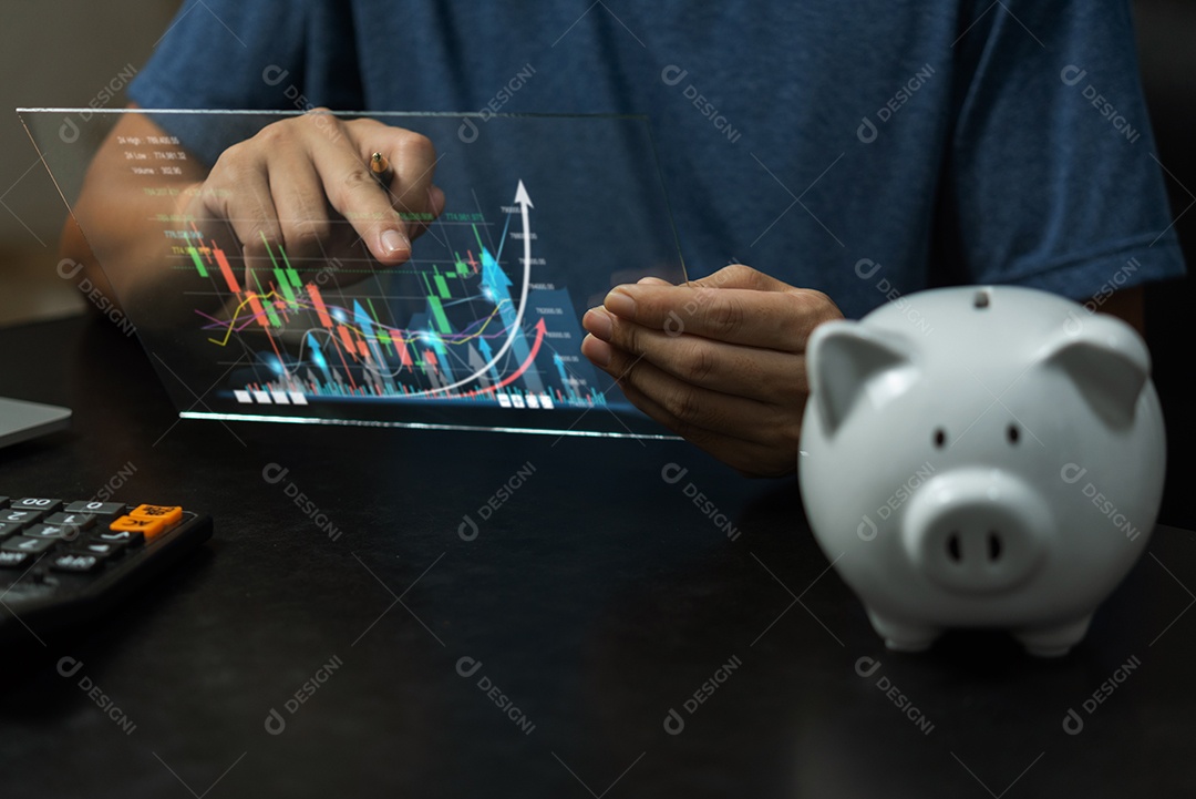 Análise da economia financeiro bancário dinheiro homem negociação bolsa de valores forex investimento finanças gráfico gráfico de negócios relatório de crescimento de tecnologia.