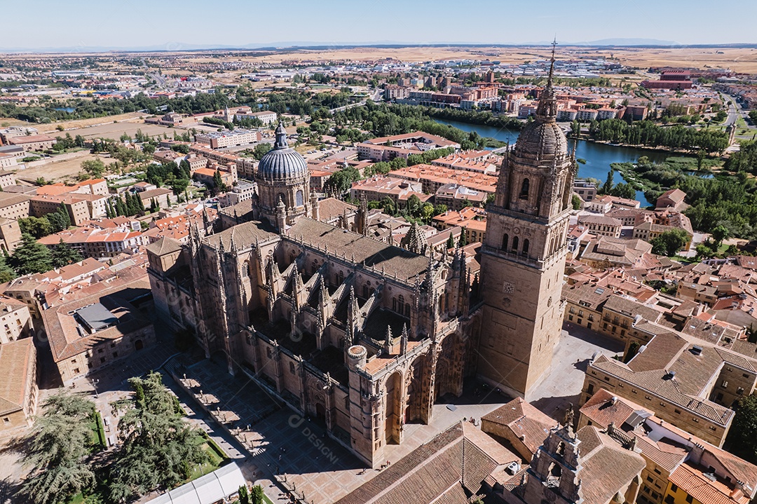 Vista aérea da Catedral de Salamanca, na Espanha.