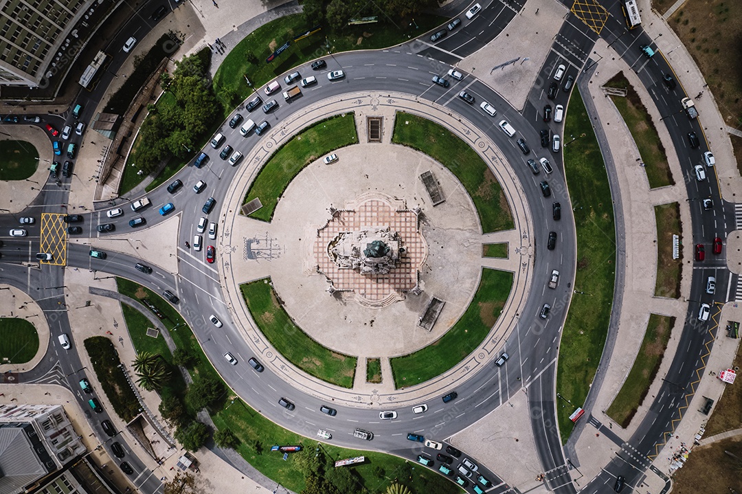 Vista aérea da Praça do Marquês de Pombal (Praça do Marquês de Pombal), Lisboa, Portugal. Vista do topo.