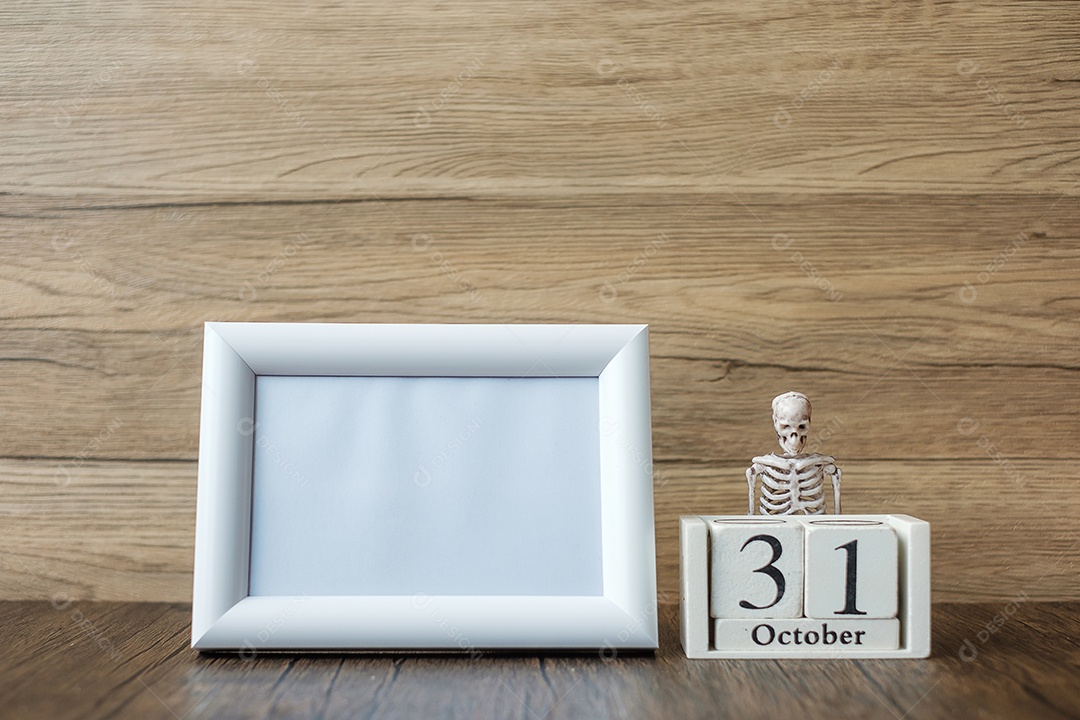 October 31 Calendar and Frame