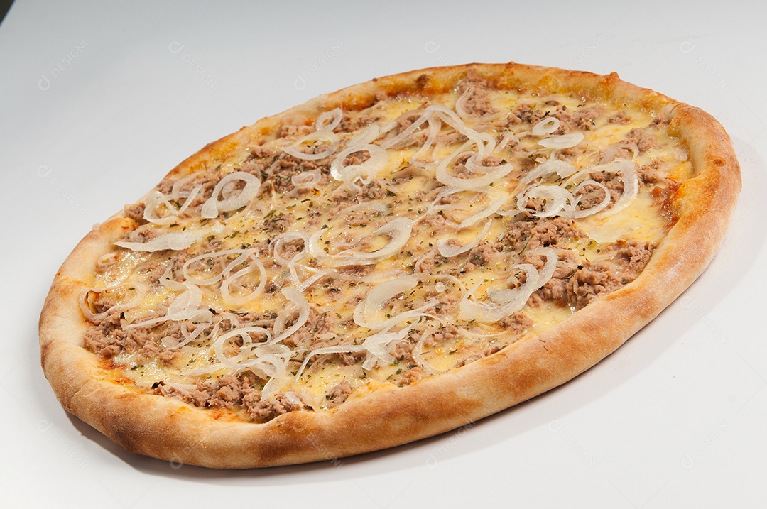 Pizza comida assada ao forno a lenha