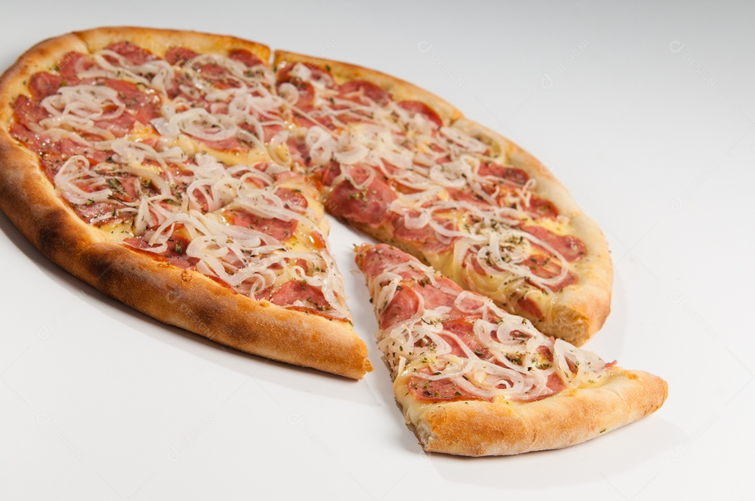 Pizza comida assada ao forno a lenha