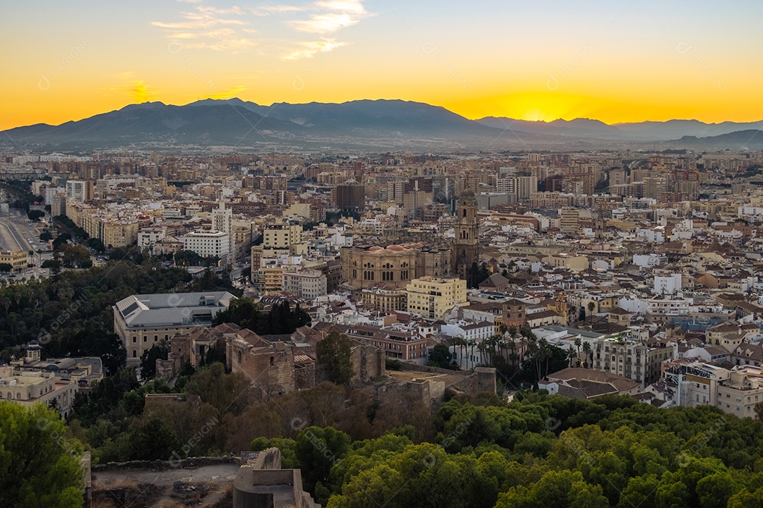 Aerial view of Malaga taken from Gibralfaro Castle, including Cat