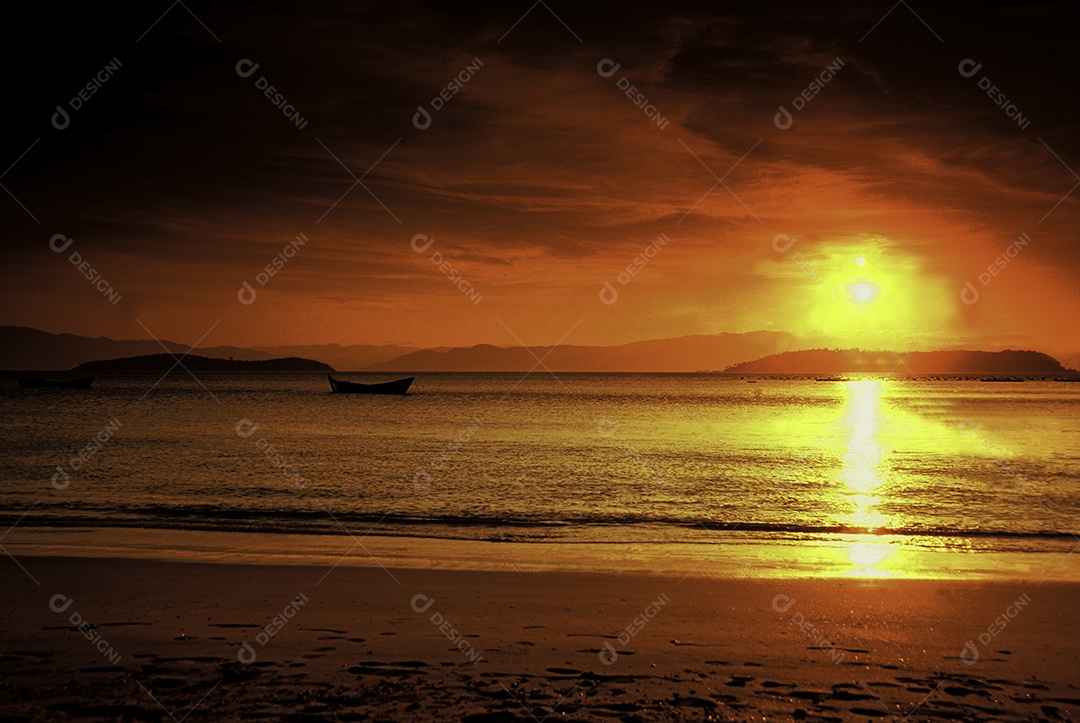 Paisagem silhueta por do sol montanha penhasco