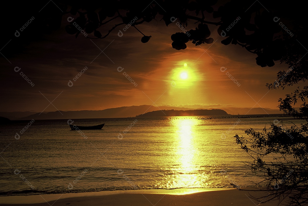 Paisagem silhueta por do sol montanha penhasco