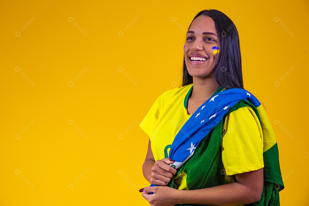 Linda mulher torcedora da seleção brasileira