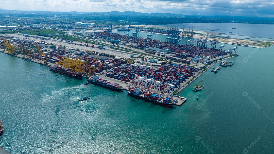 Estaleiro Carga Container Marítimo Porto Serviço de agenciamento de cargas logística e transporte. Porto personalizado de depósito de envio internacional para comércio de importação e exportação Conceito de envio de fabricação de negócios de transport