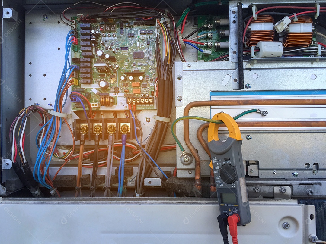 Tecnologia de placa de circuito para segundo plano. PCB de ficção científica abstrato azul.