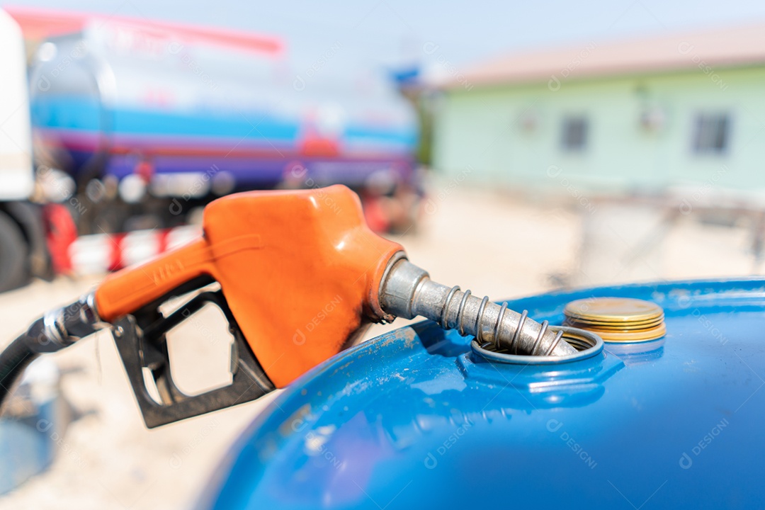 Bicos para enchimento seguro de petróleo no varejo e comercial.