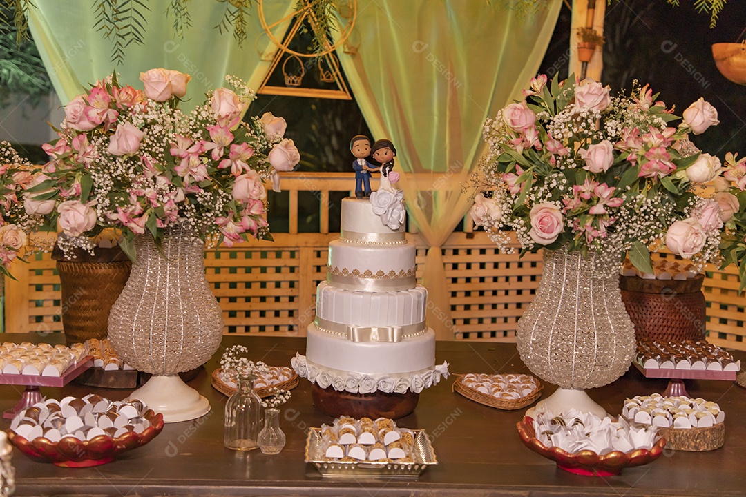 Bolo de festa de casamento