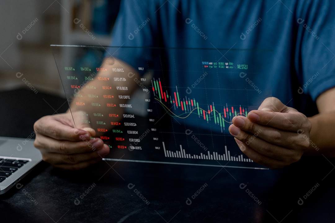 Empresário tela virtual gráfico indicador de mercado de ações moeda câmbio gestão financeira forex. conceito de economia de índice de crescimento comercial gráfico de lucro de negócios.