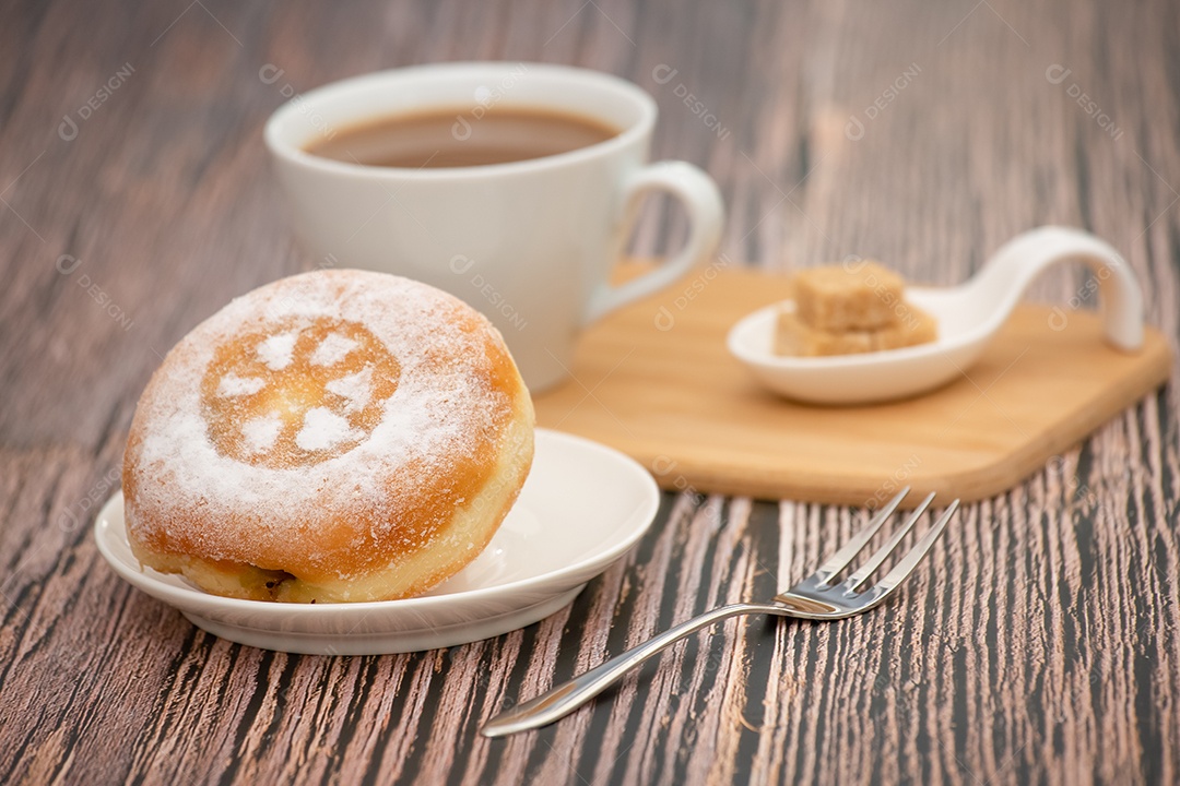 Sobremesa, Donuts, círculos de chocolate e morango