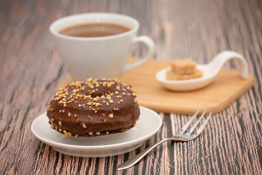 Sobremesa, Donuts, círculos de chocolate e morango