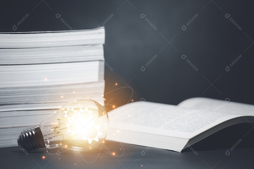 Lâmpada e estilo de livro vintage fundo escuro vintage