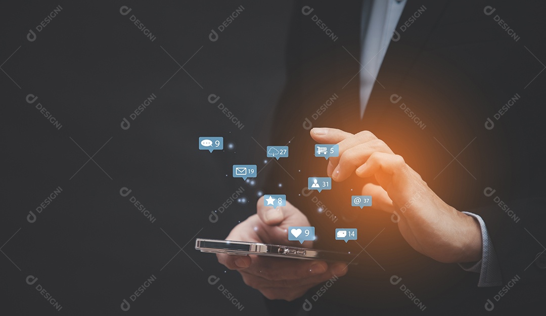 Empresário segurando tablet ou celular conectado a informações de dados na rede gerado por IA