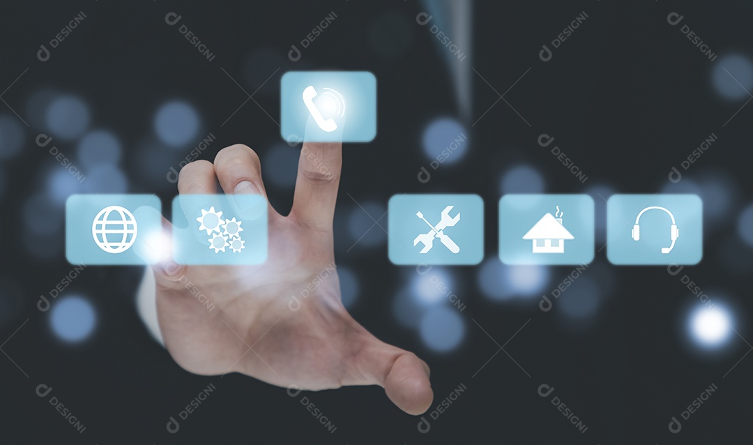 Empresário tocando Inteligência Artificial IA em dados em fundo escuro